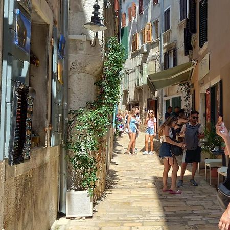 Bunari Studio Apartment Rovinj Exterior photo